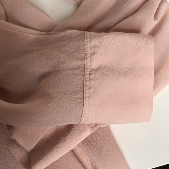 Babaton Aritzia Cupro Blouse Size M - Picture 12 of 12